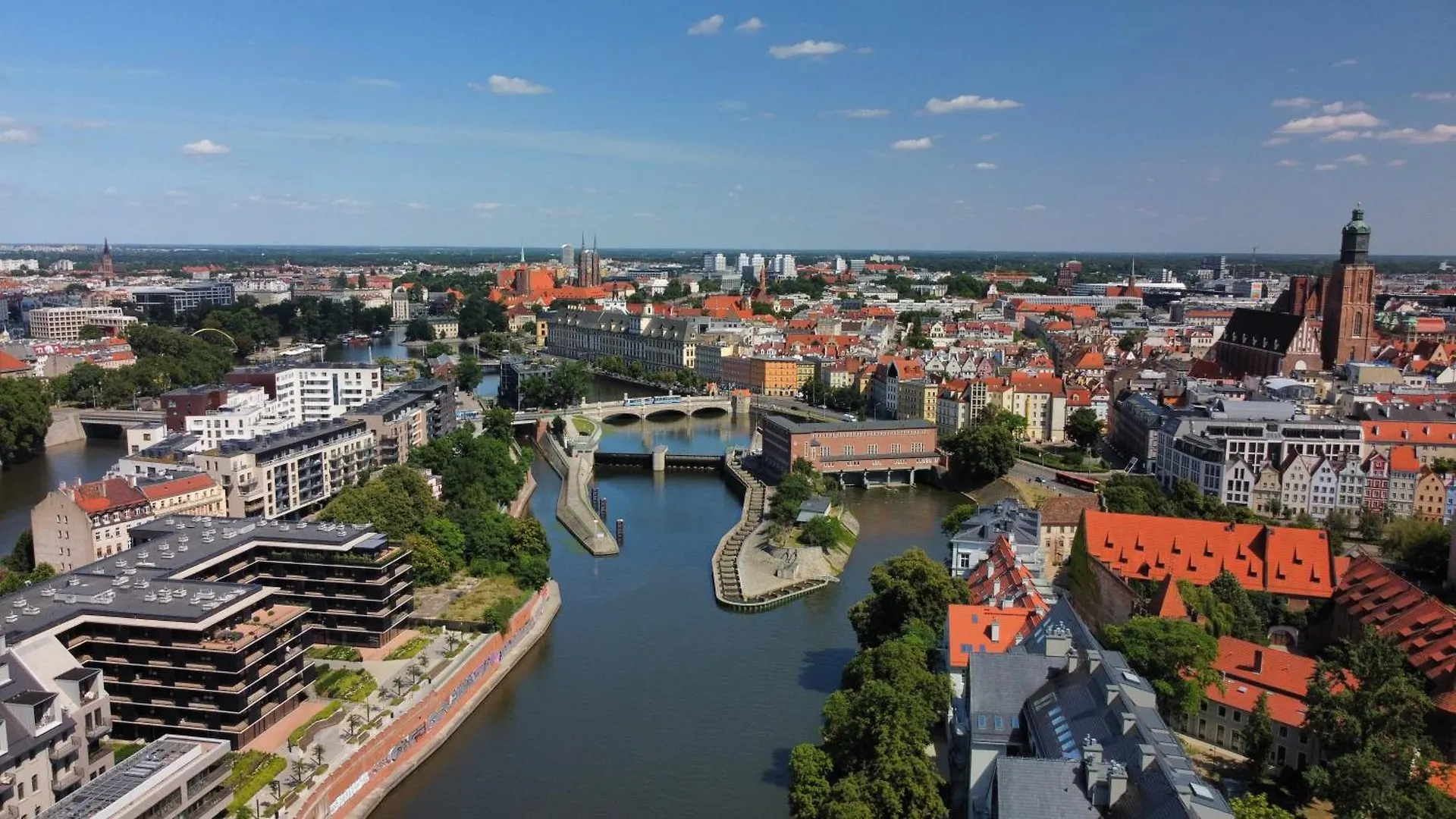 Wroapart-Pl Witold'S Residences - 500 Steps To Rynek Wroclaw 0*,  Poland